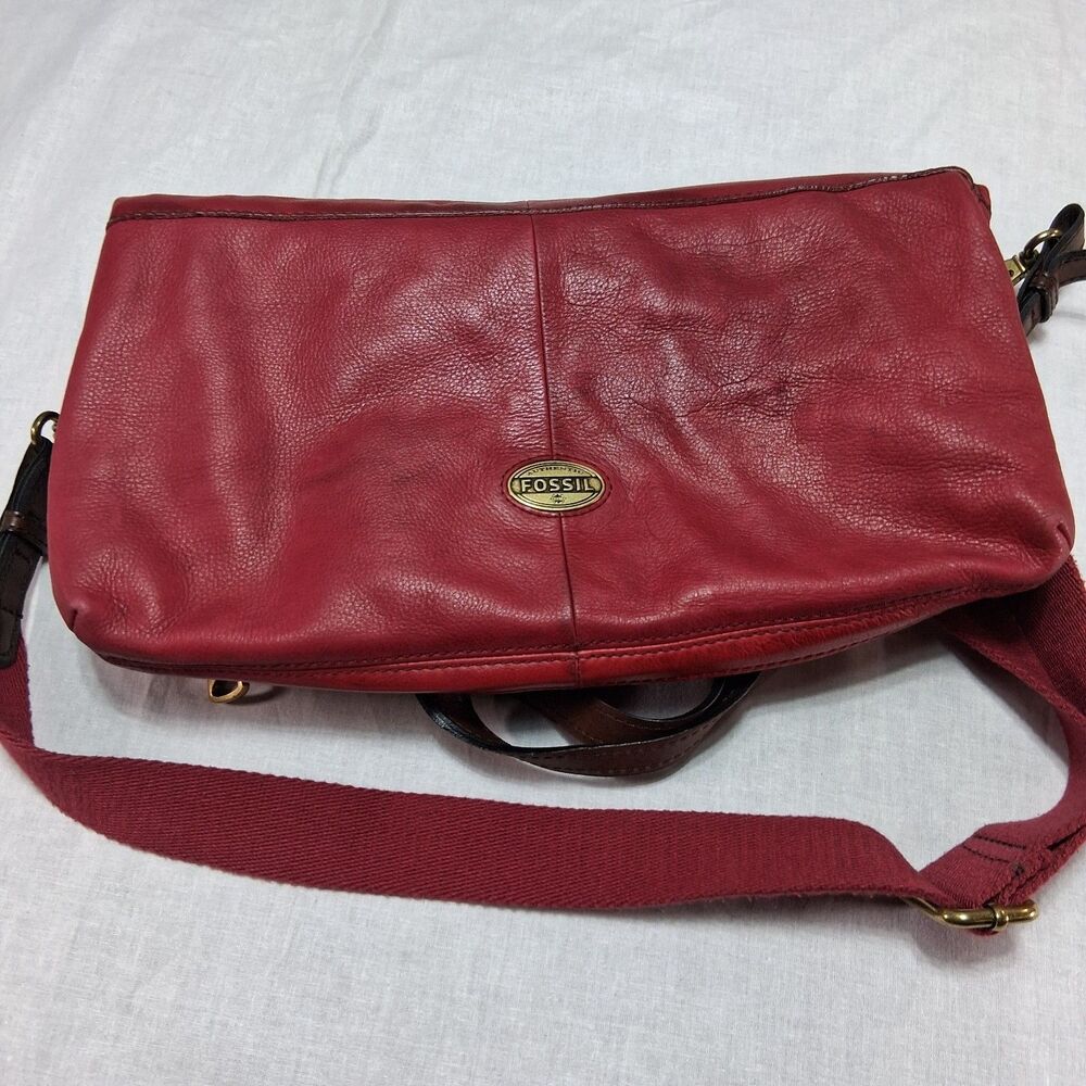 Fossil Explorer Large Tote Crossbody Bag Fold Over Purse Soft Red Leather - Picture 2 of 11